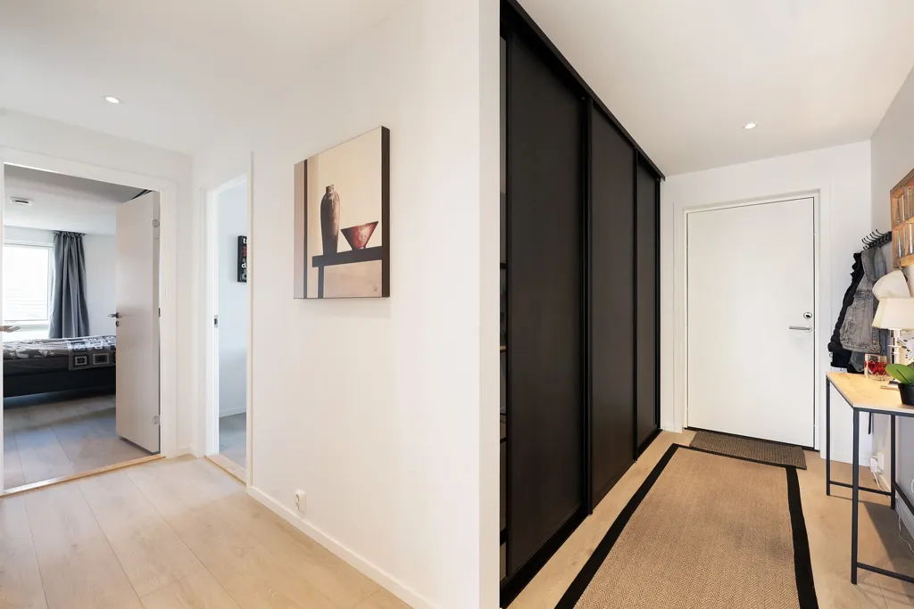 Entrée - Spacious Apartment with West-Facing Balcony in Haukerød