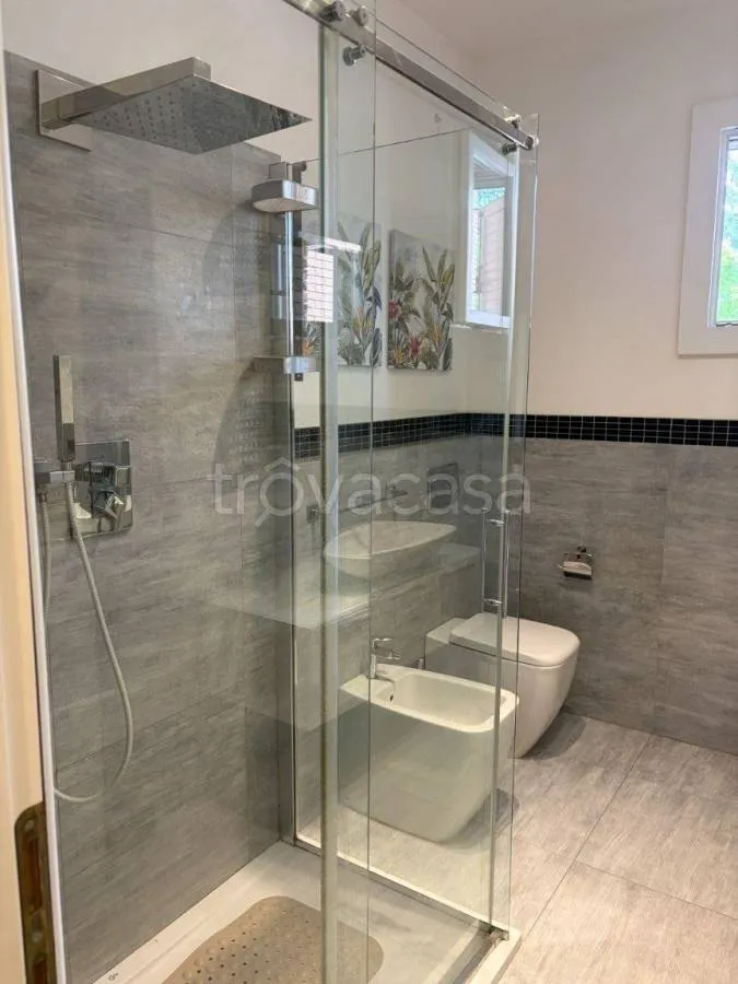 Bagni - Apartment with Terrace in Modena