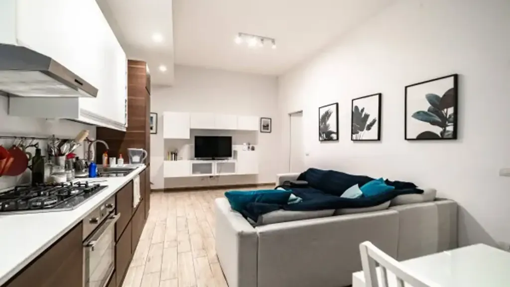 Cuisine - Modernised Flat with Balcony in Milan