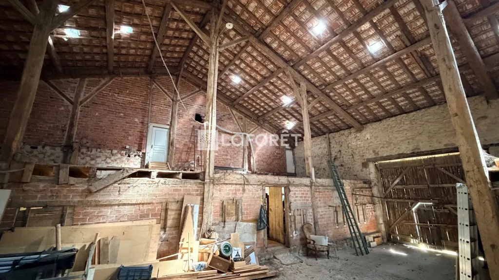 Toad - Village House with Workshop in Sainte-Ménehould