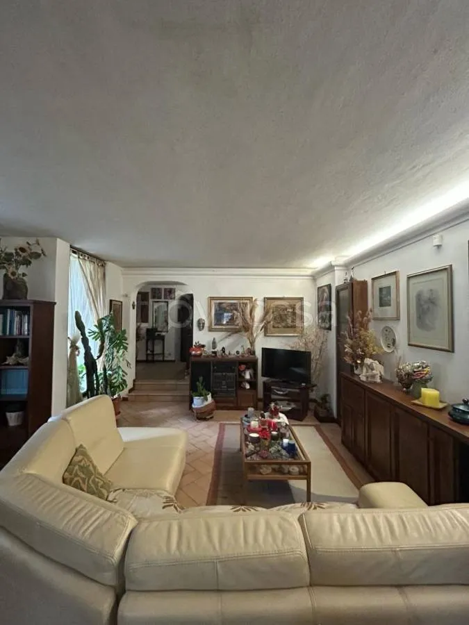 Elutuba - Ground Floor Apartment with Garden in Passignano