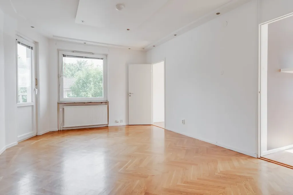 Stanze - Ground Floor Apartment with Balcony in Knalleland