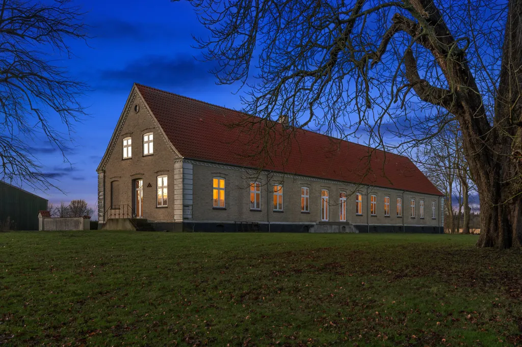 Exterior - Historic Manor with Garden in Midtsjælland