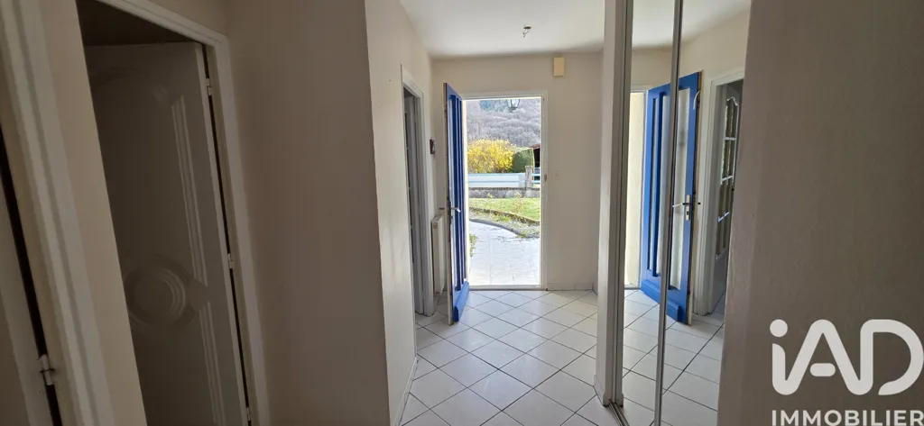 Entrée - Maison de Plain-Pied avec Jardin à Saint-Simon