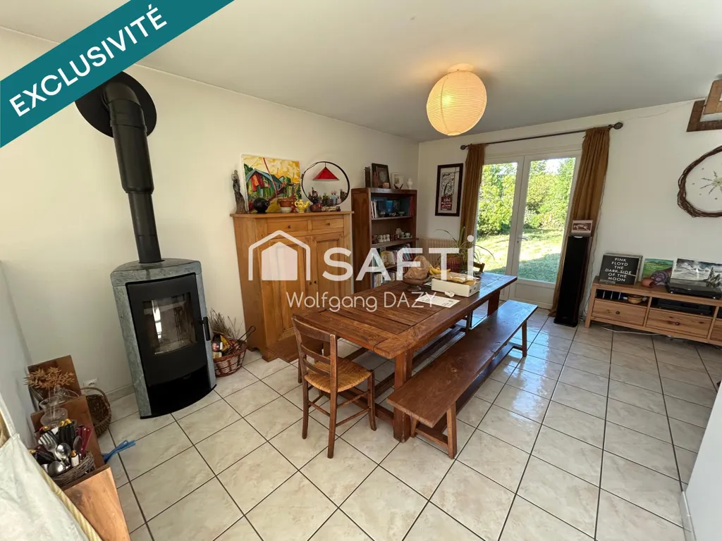 Sala da pranzo - House with Garden in Bonneuil-Matours