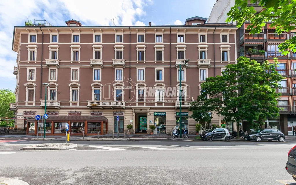 Välivaade - Luxury Duplex with Balconies in Milan