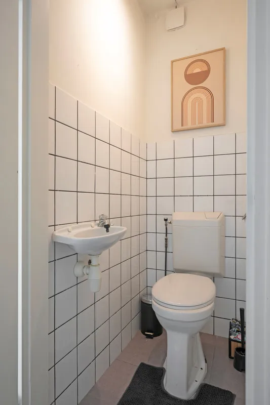 Salles de bain - Ground Floor Apartment with Garden in Born