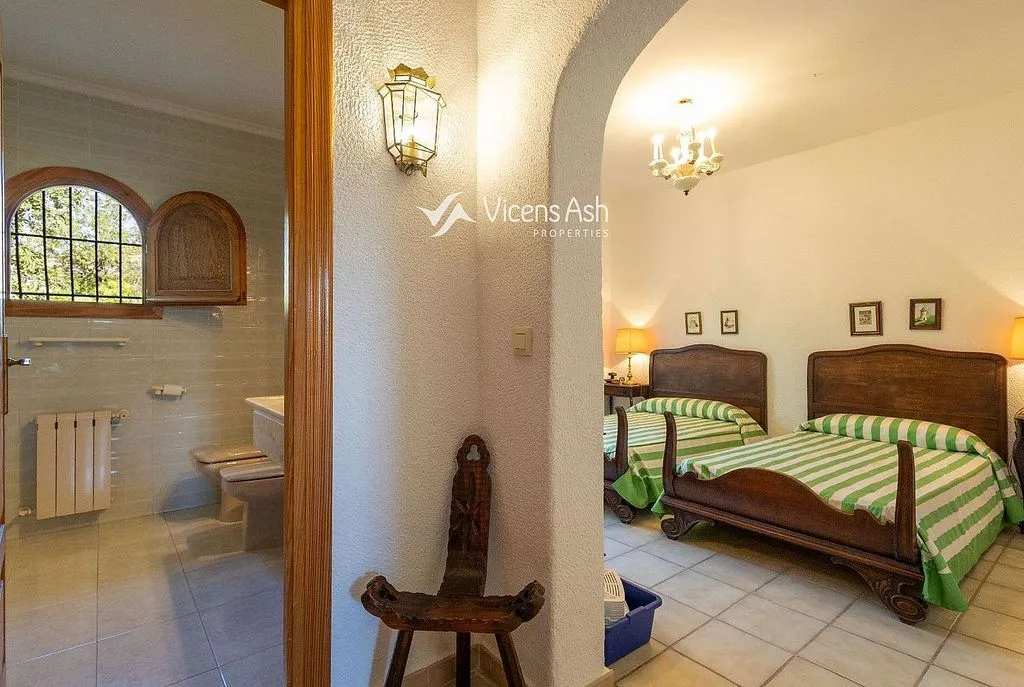 Bedrooms - Villa with Pool and Terrace in Jávea