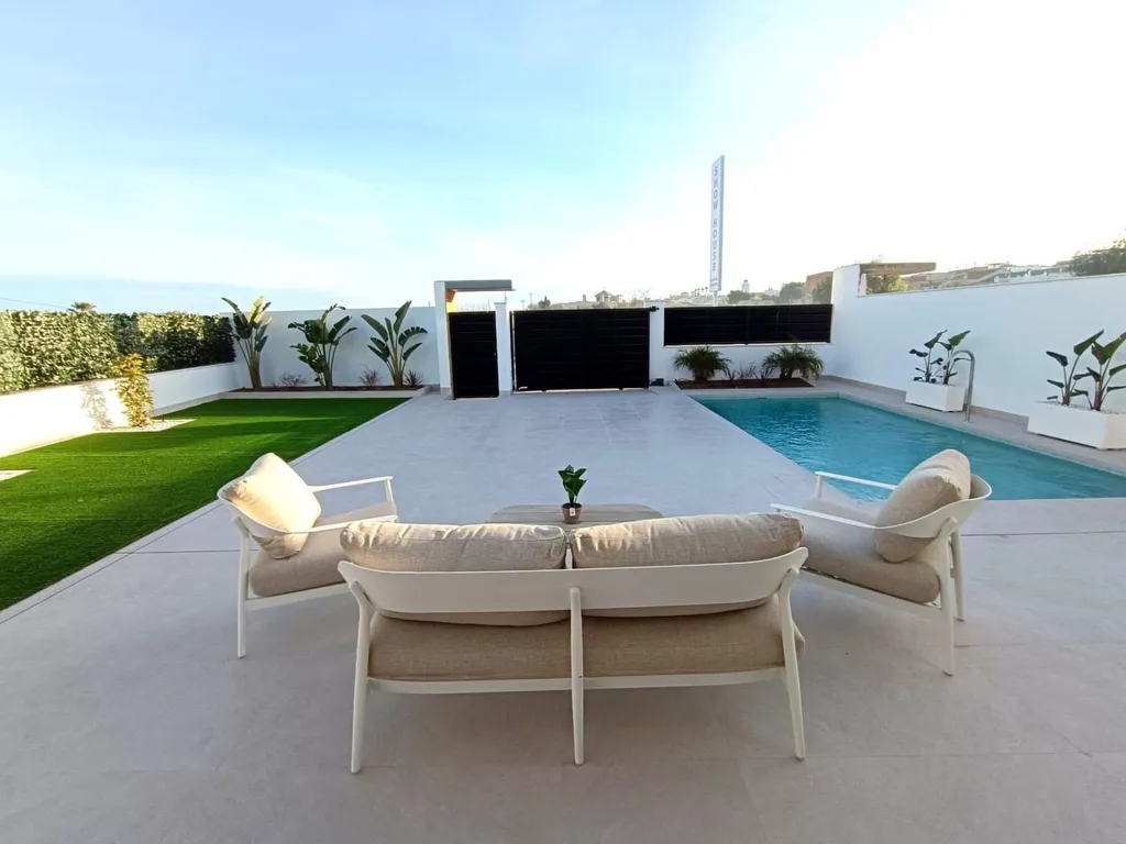 pool_area