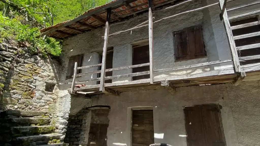 Extérieur - Rustic Cottage with Balcony in Samolaco
