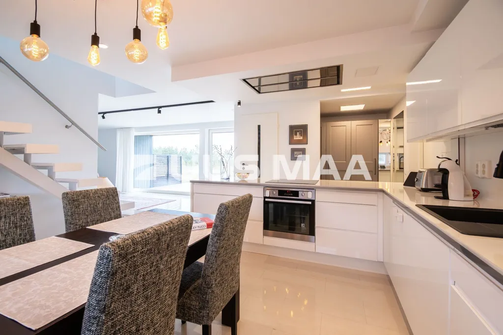 Cuisine - Modern Apartment with Sea View in Kuressaare