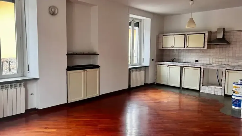 Cuisine - Trilocale with Balcony in Romano di Lombardia