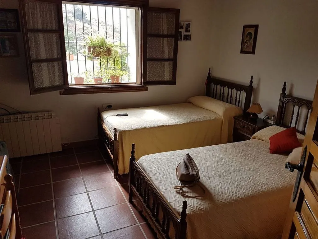 Chambres - Chalet with Extensive Land in El Palo