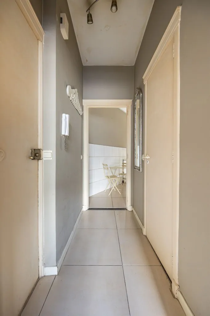 Esik - Studio with Park View in Antwerp