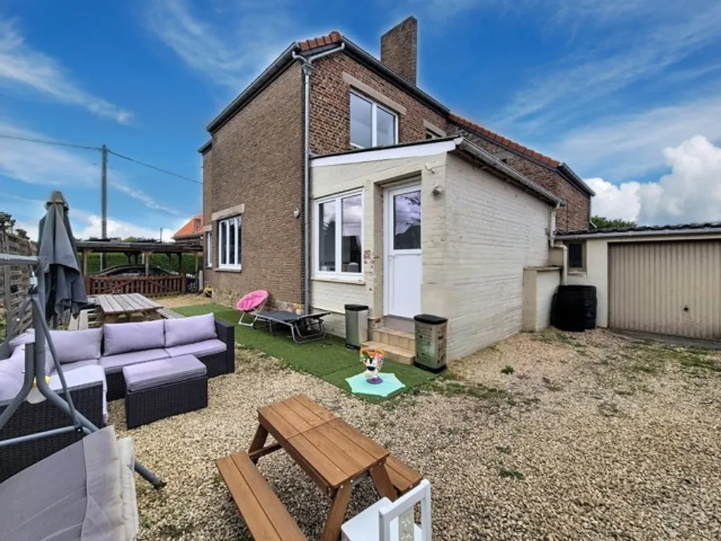 Jardin - Maison 4 Façades avec 2 Logements à Orp-Jauche
