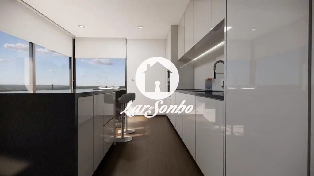 Kitchen - Luxury Villa with River Views in Esposende