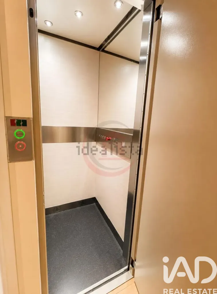 Rooms - Reformed Flat with Terrace in Poble Sec, Barcelona