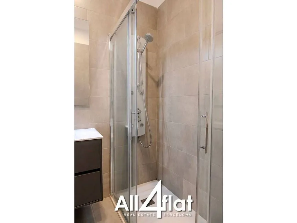 Salles de bain - Furnished Flat with Patio in La Dreta de l'Eixample