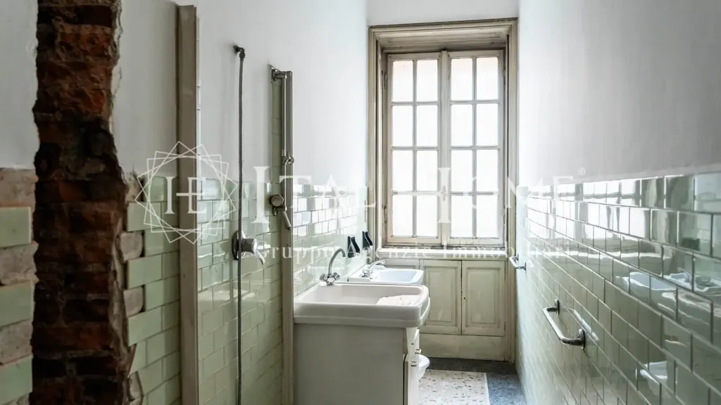 Vannitoad - Noble Apartment with Balcony in Bergamo