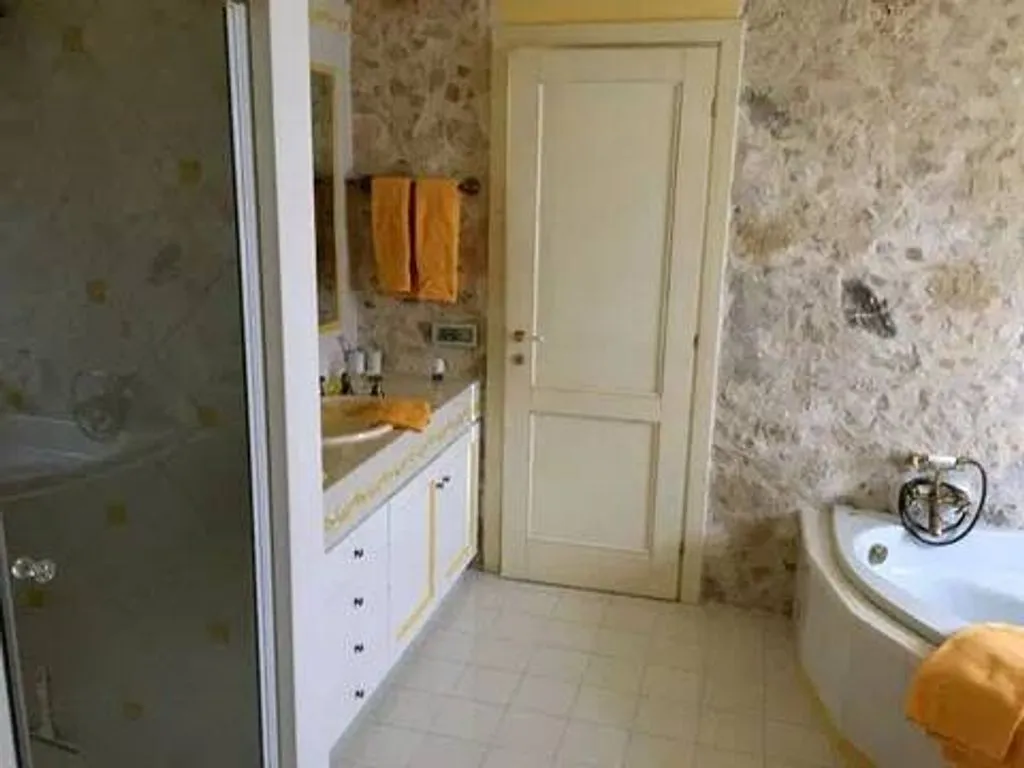 Vannitoad - Luxury Villa with Pool in Lecce nei Marsi