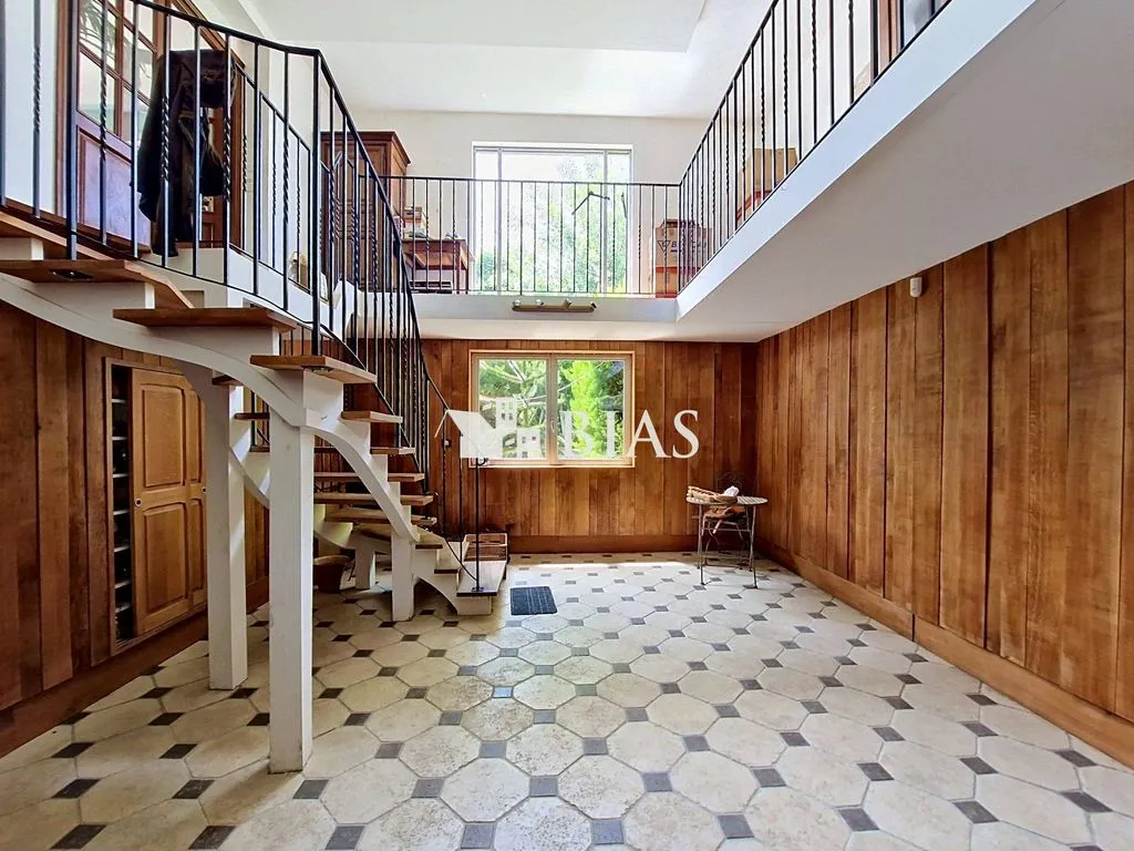 Toad - Luxury House with Pool in Acquigny, Normandy