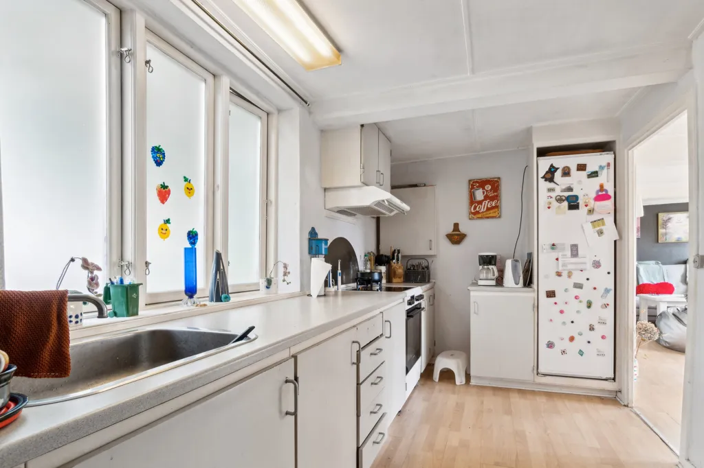 Kitchen - Charming Villa with Central Location in Aakirkeby