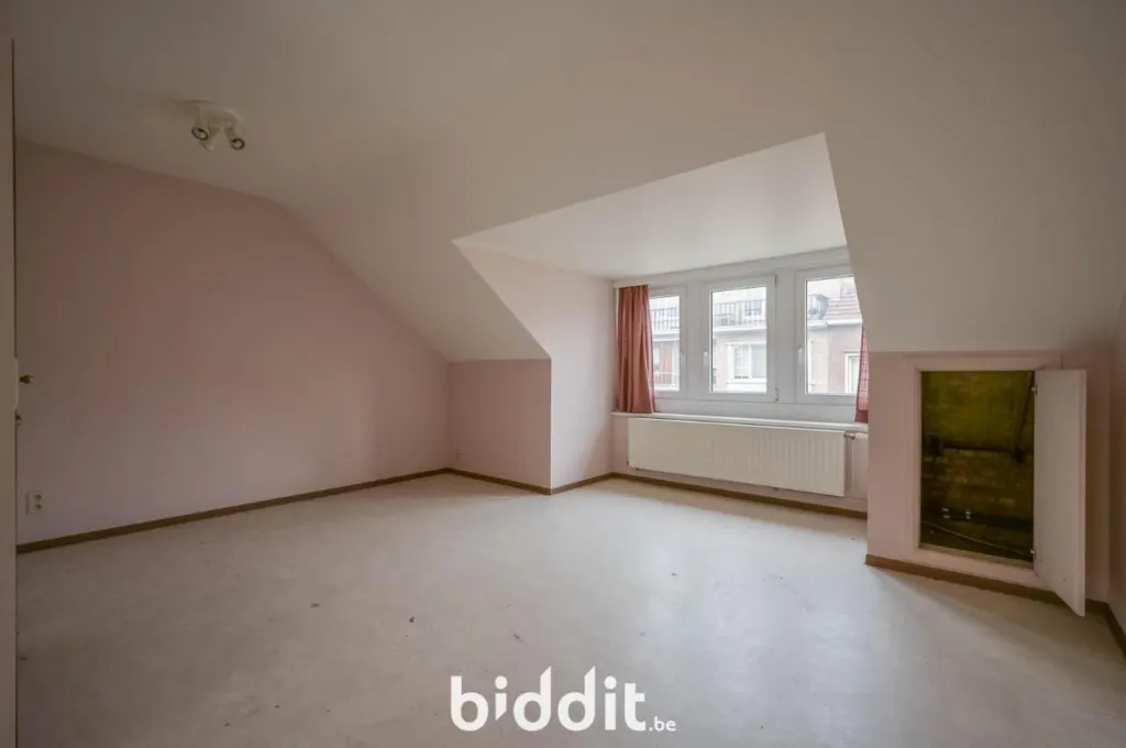 Rooms - Spacious House with Garden in Louvain