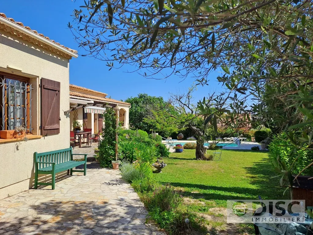 Aed - Villa with Pool in Nezignan-l'Évêque