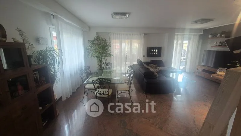 Elutuba - Apartment with Large Terrace in Sondrio