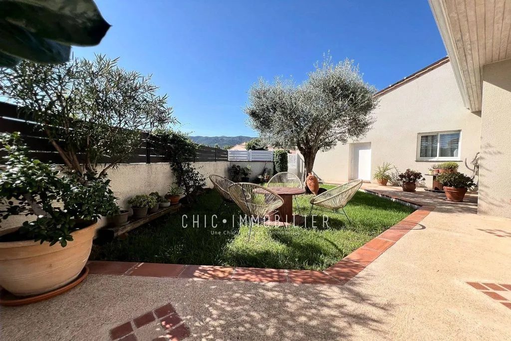 Terrasse - Villa Luxueuse avec Vue Montagne à Argelès-sur-Mer