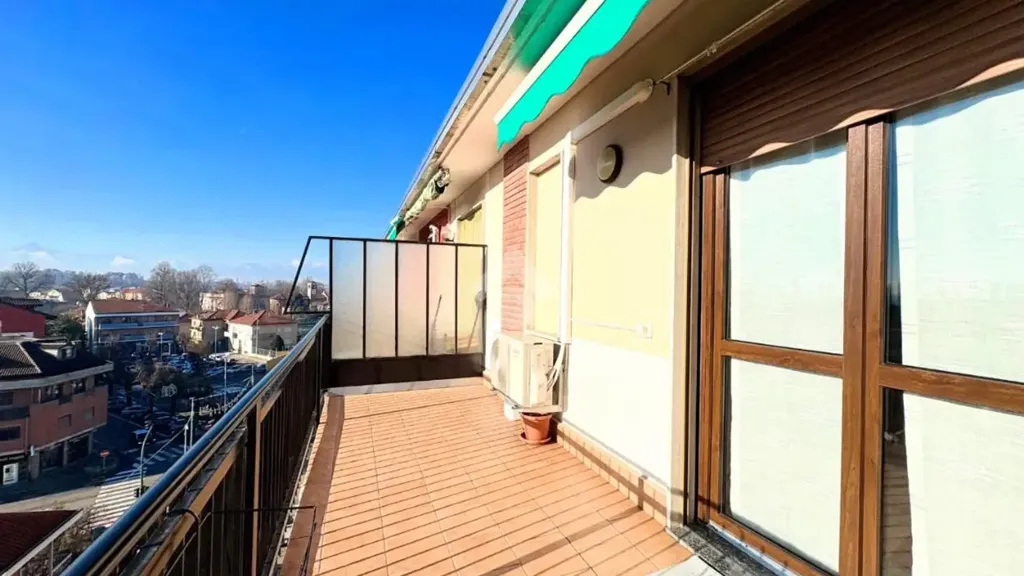 Rõdu - Apartment with Balcony and Terrace in La Loggia