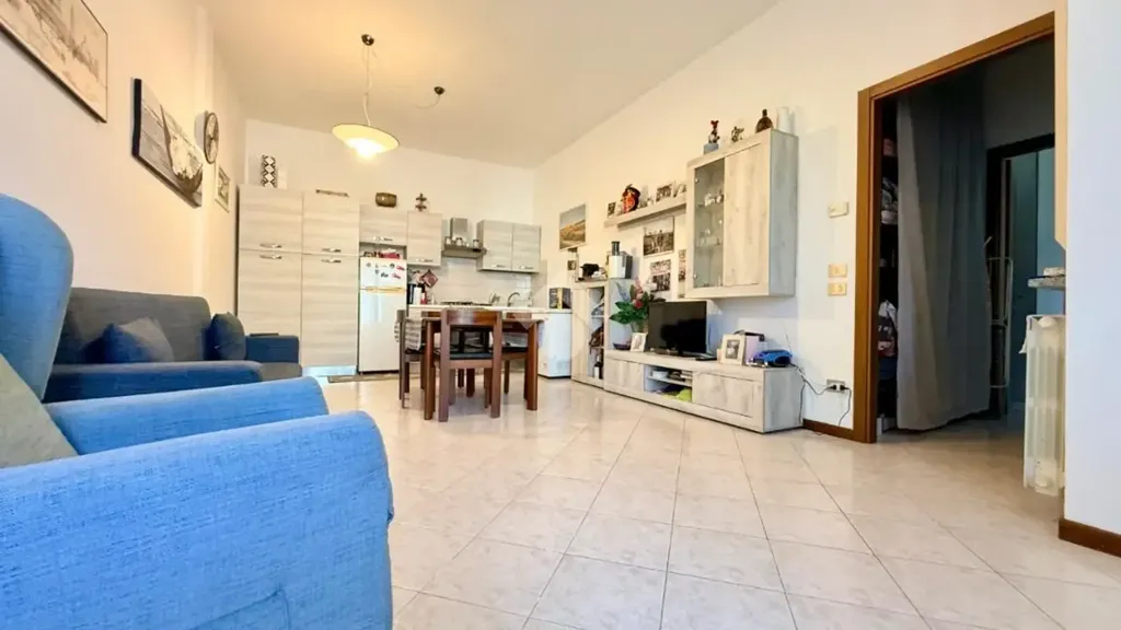 Séjour - Ground Floor Apartment with Garage in Vigasio
