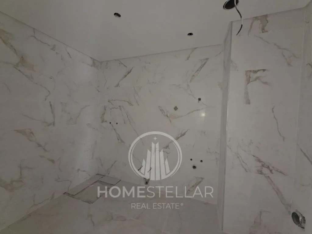 Vannitoad - Luxury Duplex with Balcony in Seixal