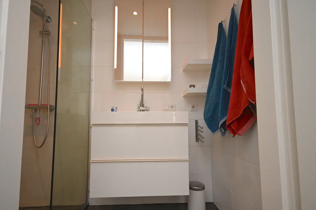 Furnished Two-Bedroom Flat with Balcony in Groningen