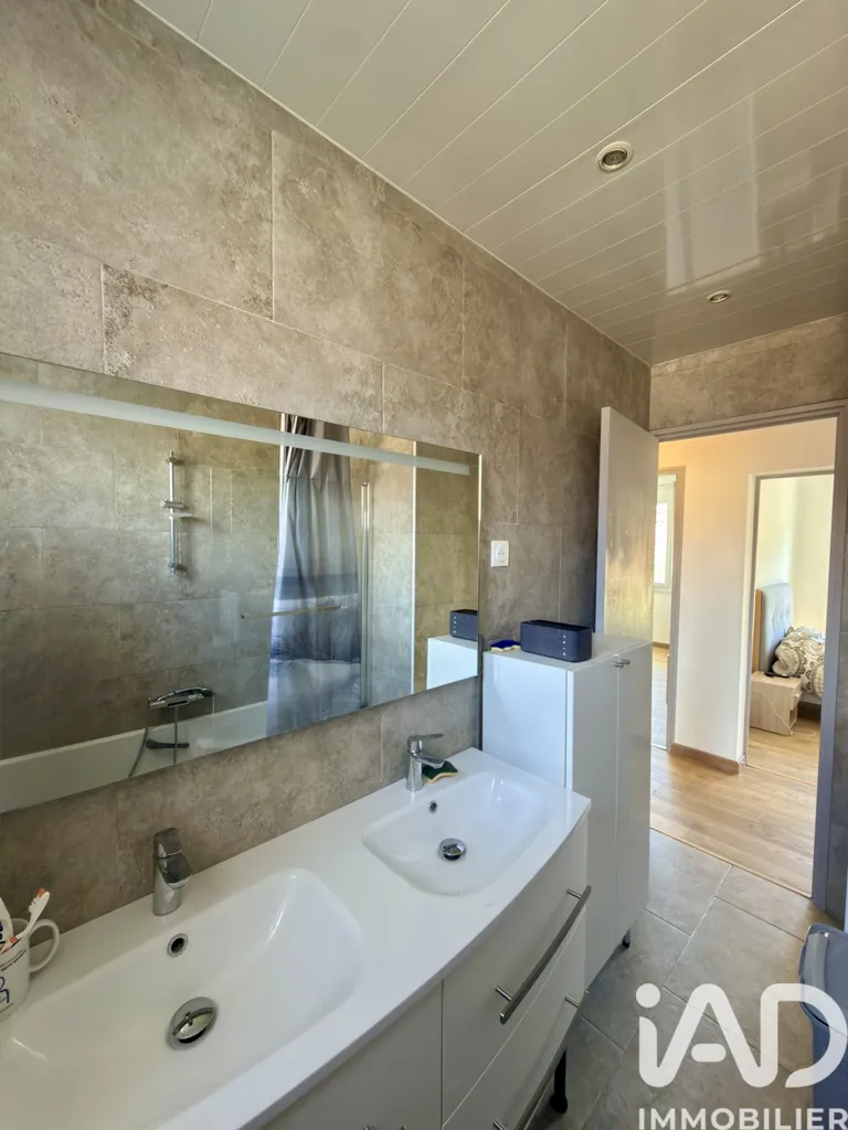 Bagni - Renovated Maison with Terrace in Aubagne