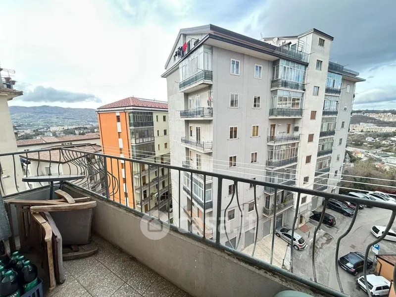 Rõdu - Bright Apartment with Balcony in Potenza