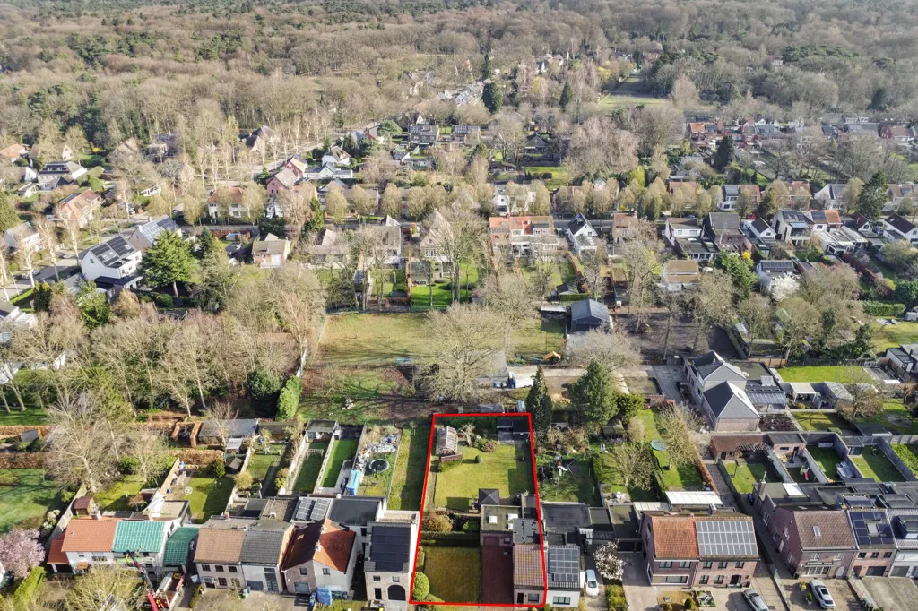 Õhuvaade - House with Development Potential in Brasschaat