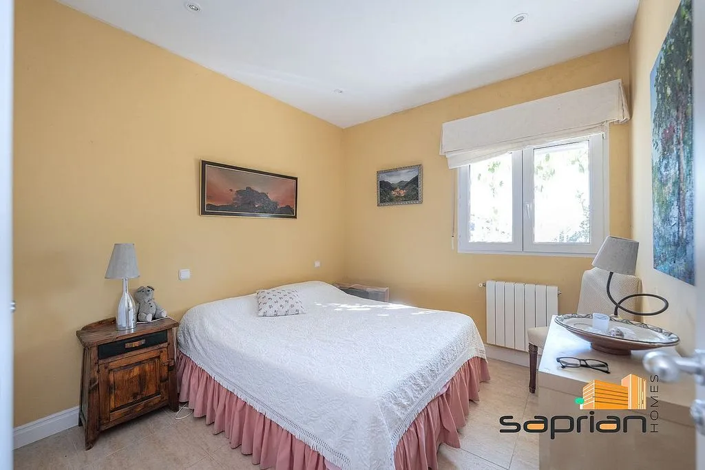 Magamistoad - Chalet with Pool and Terrace in Robledo de Chavela