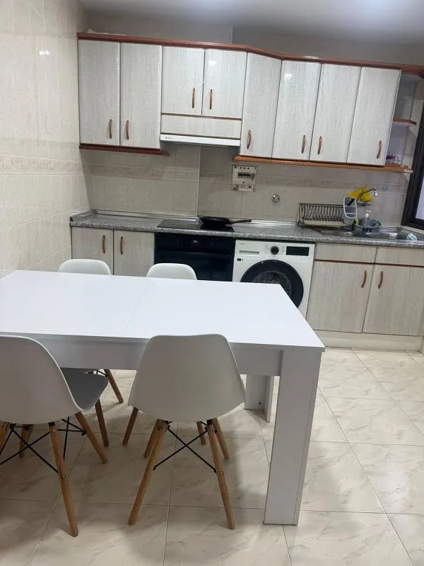 Salle à manger - Bright 2-Bedroom Flat with Balcony in Santurtzi