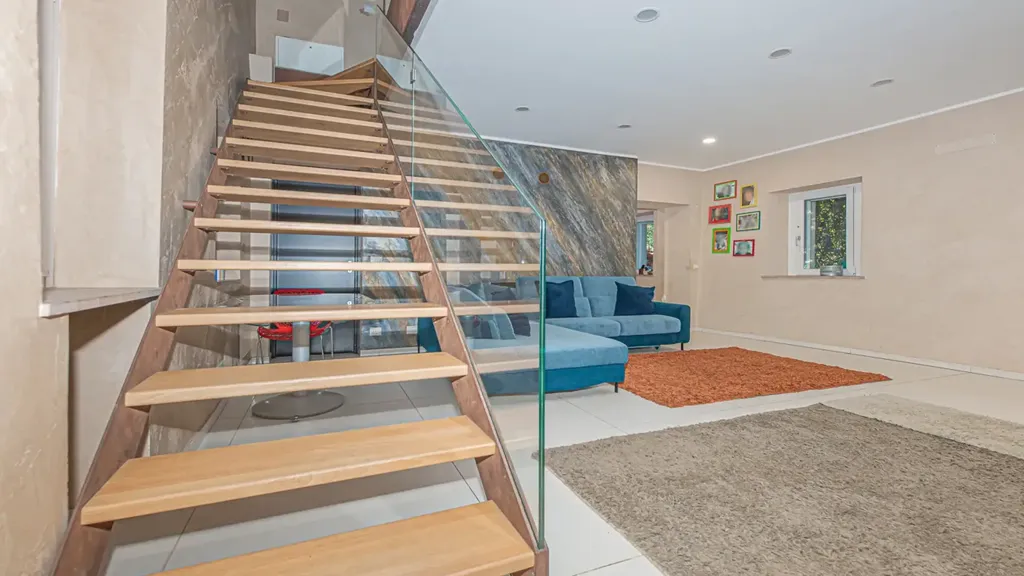 Pièces - Renovated House with Courtyard in Pianezza Centre