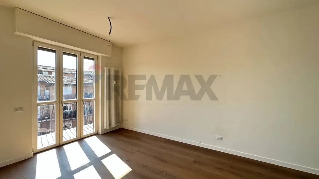 Pièces - Modernised Apartment with Balcony in Bergamo