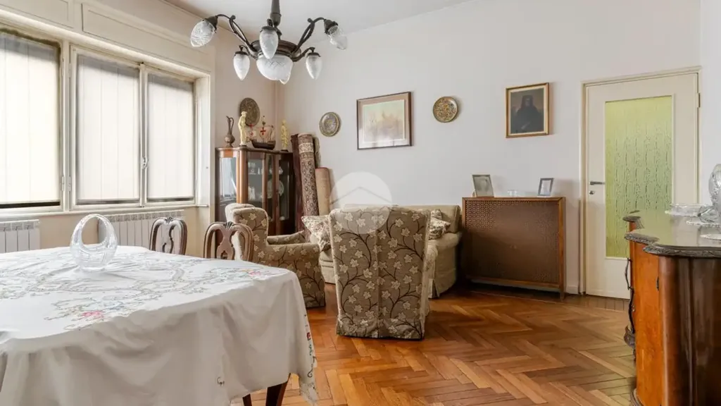 Söögituba - Duplex with Balcony in Milan