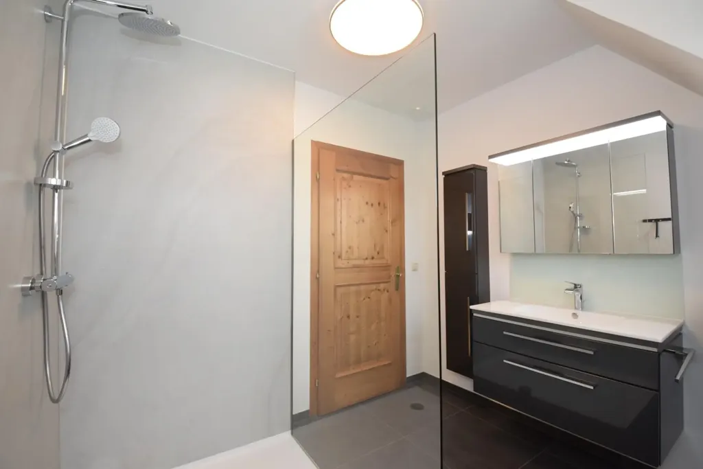 Bagni - Spacious House with Office in Weinzierl