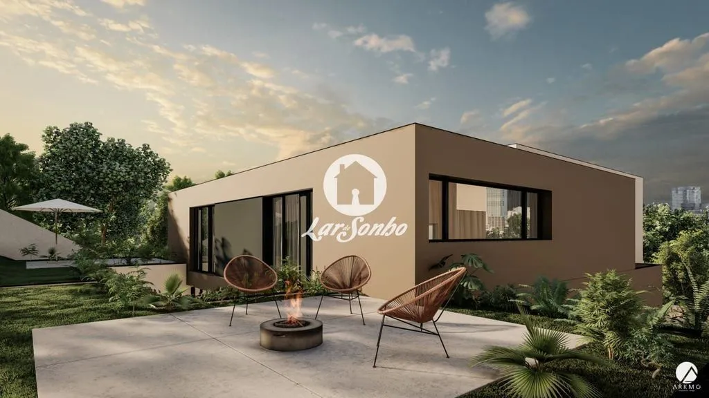 Contemporary Villa with Private Garden near Barcelos