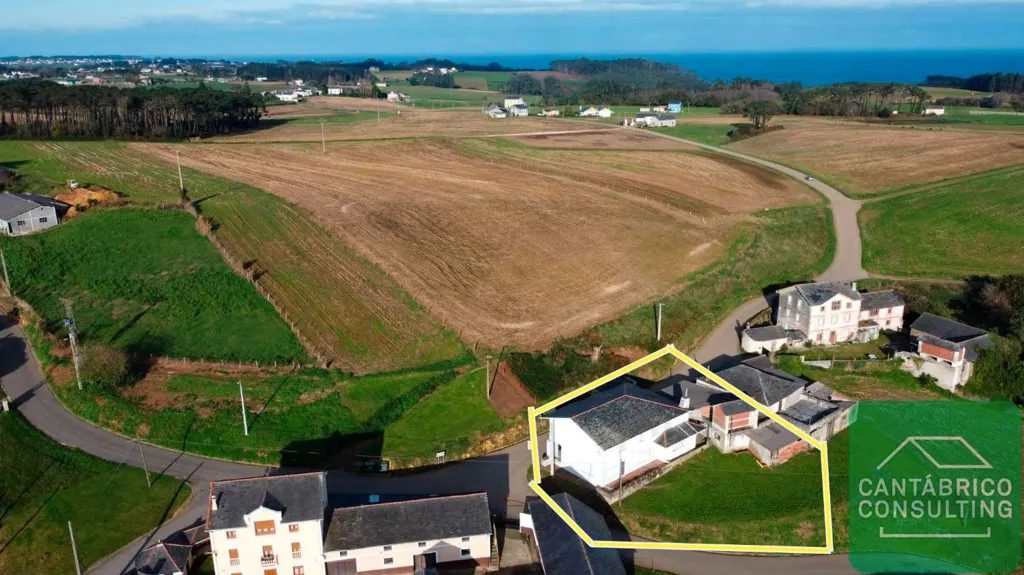 Vue aérienne - Detached House with Garden in Navia