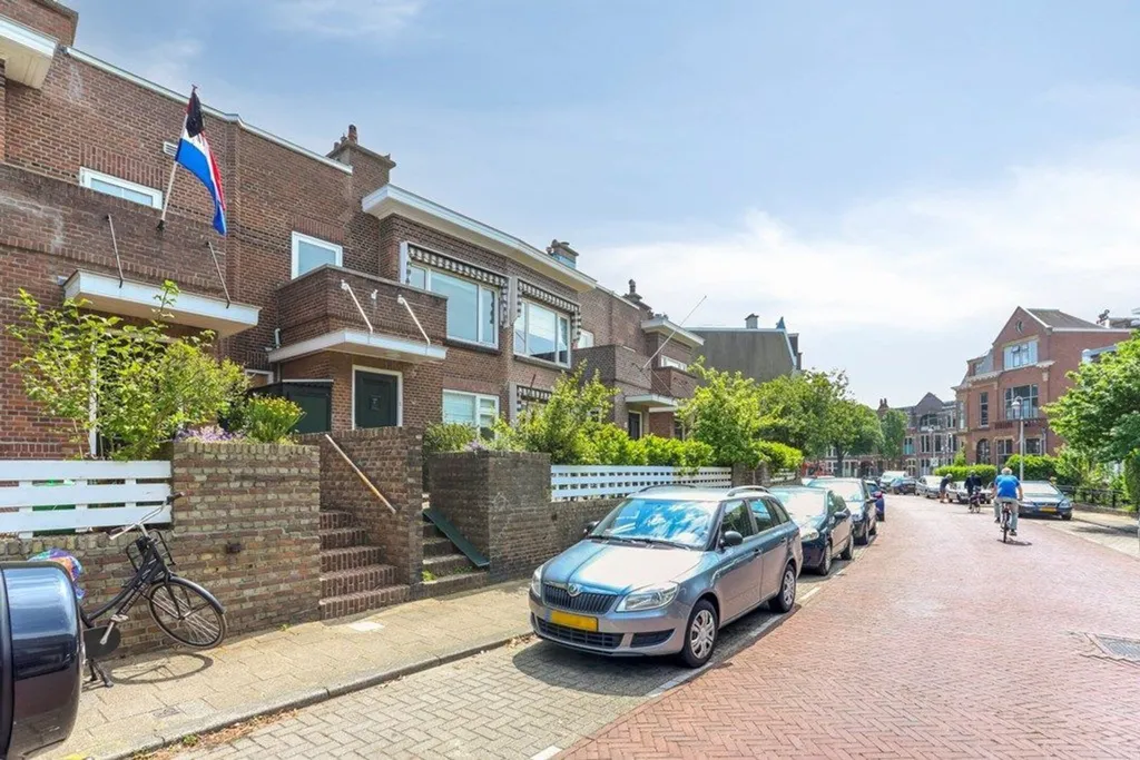 Välivaade - Tussenwoning with Garden in Den Haag