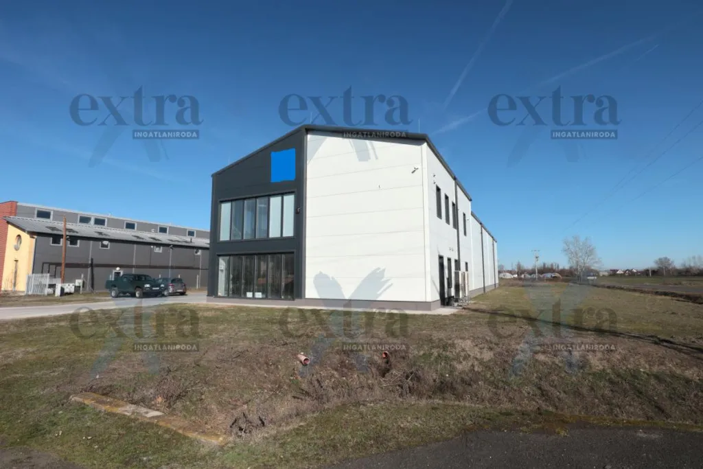 Esterno - Modern Industrial Unit with Solar Power in Mórahalom