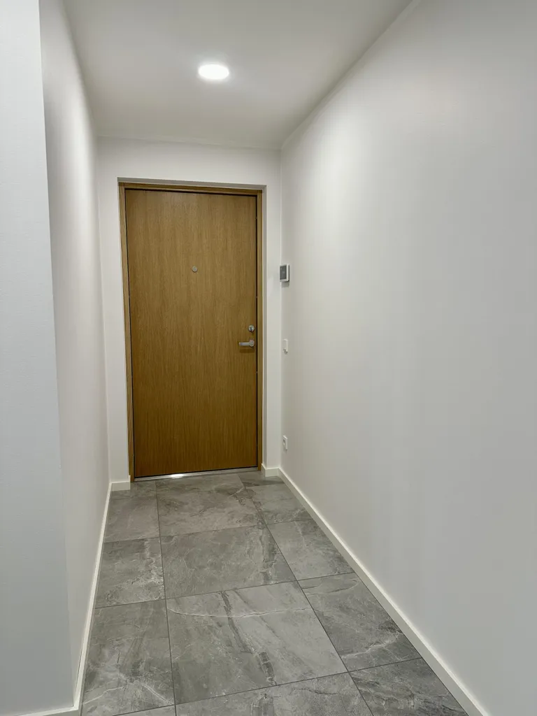 hallway_entrance