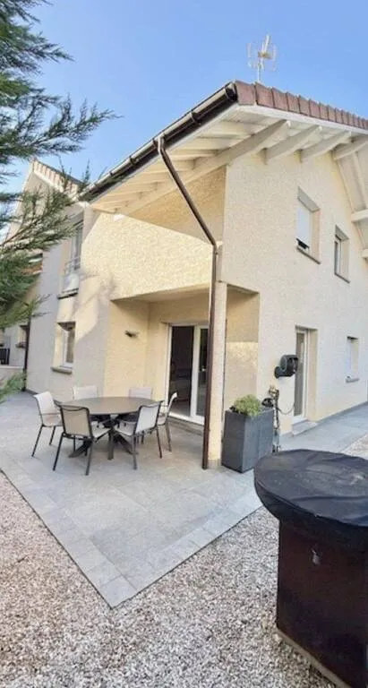 Terrace - Linked Villa with Large Terrace in Saint-Genis-Pouilly