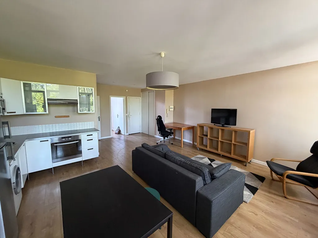 Elutuba - Type 2 Flat with Park View in Lille Centre